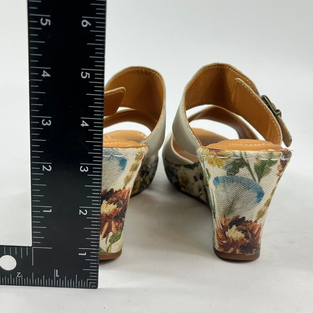 Born Womens 9M Floral Print Spring Canvas Wedge Sandals Leather 3.5″ Buckle - Picture 8 of 16